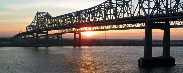 mississippi-river-bridge Mississippi River Road Trip